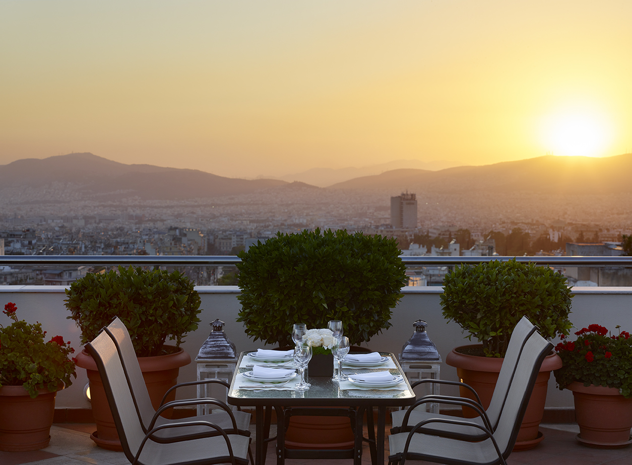 athens-zafolia-hotel-2019-roof-garden-sunset-02-72dpi.jpg